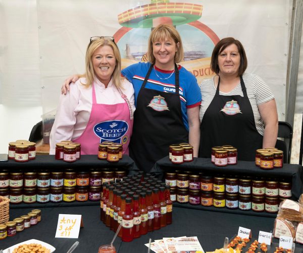 Perthshire on a Plate..04.08.18
Scottish Chef Jak ODonnell pictured with stall holders
Picture by Graeme Hart.
Copyright Perthshire Picture Agency
Tel: 01738 623350  Mobile: 07990 594431